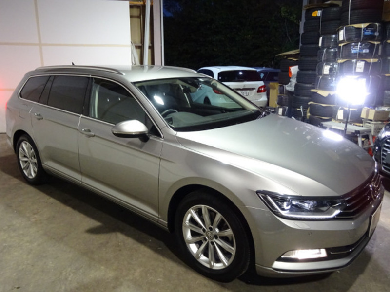 PASSAT VARIANT