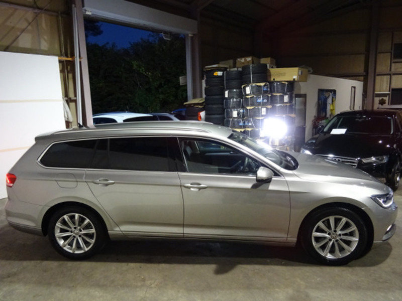 PASSAT VARIANT
