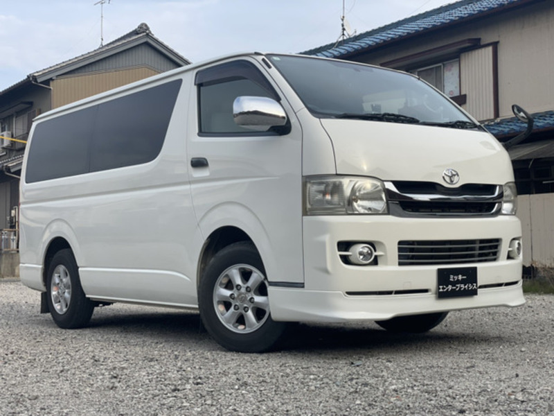 HIACE VAN