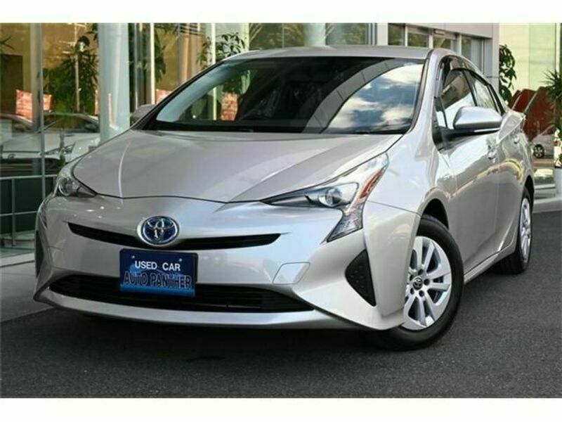 TOYOTA　PRIUS