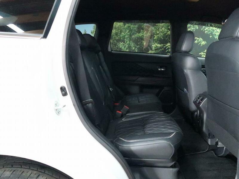 OUTLANDER PHEV