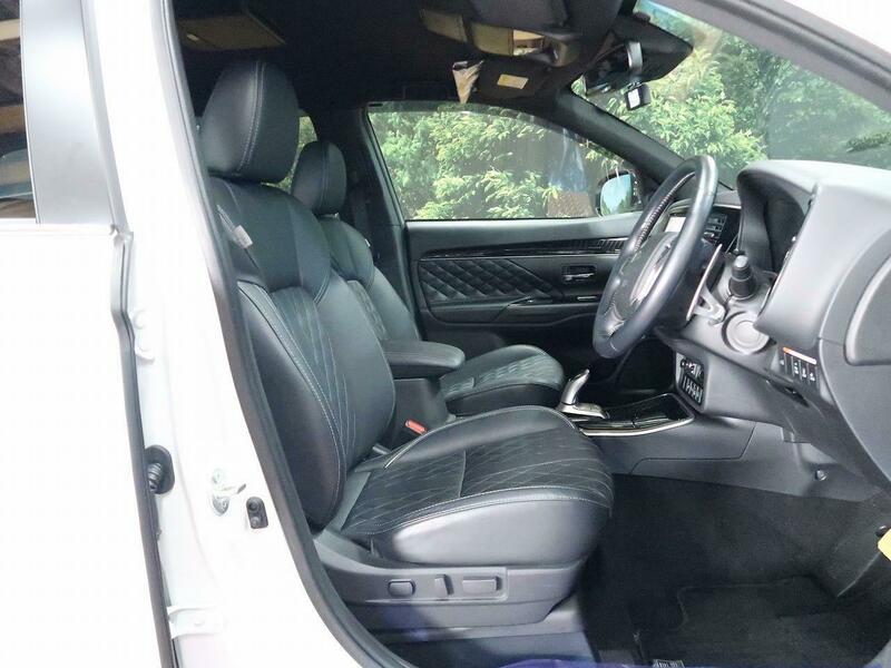OUTLANDER PHEV