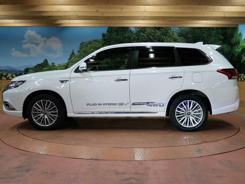 OUTLANDER PHEV