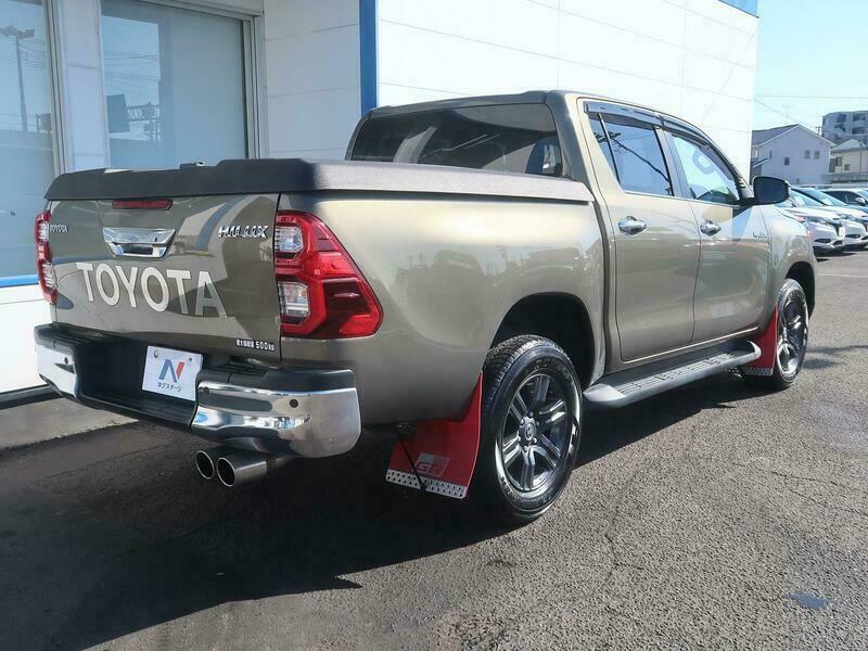 HILUX