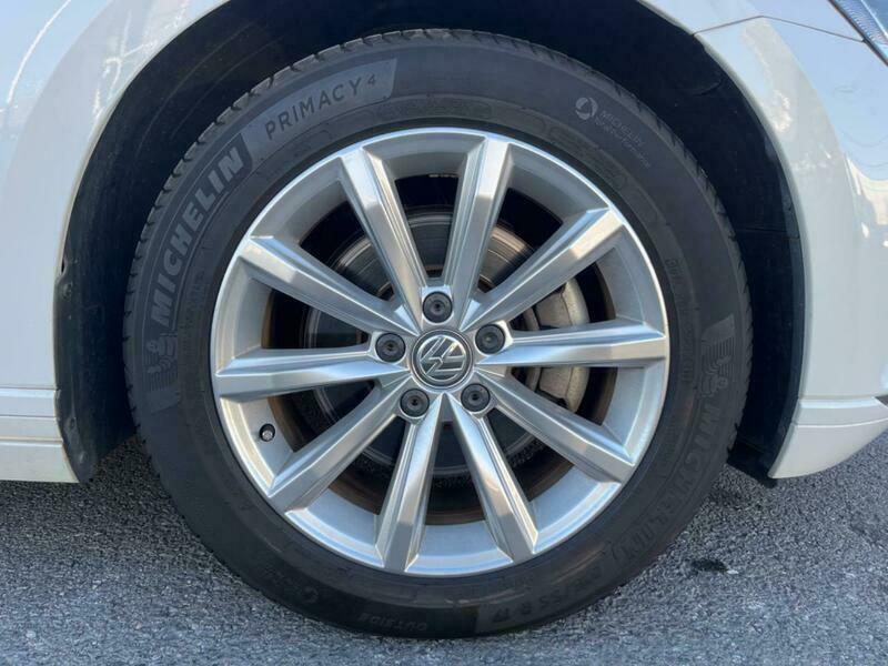 PASSAT VARIANT