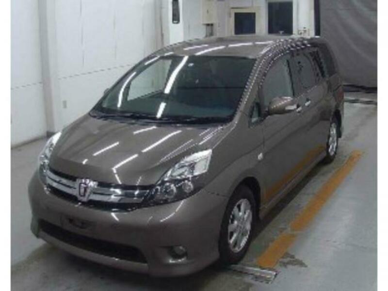 Toyota isis 2011