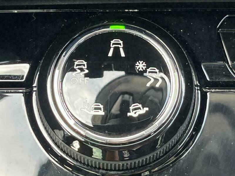 3008