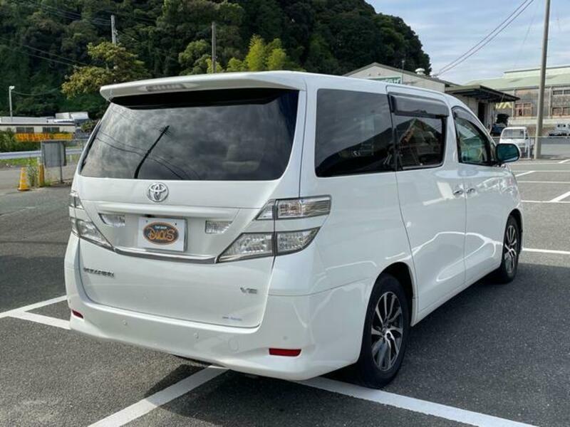 VELLFIRE-9