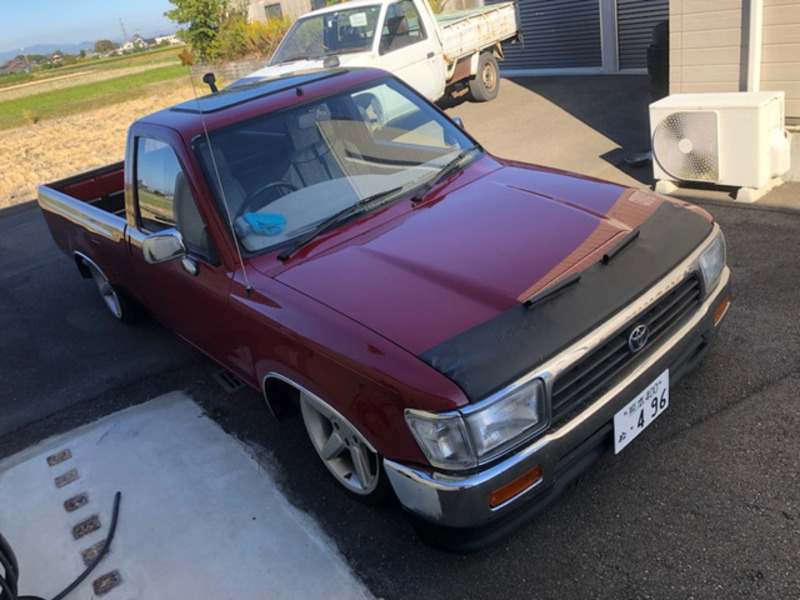 HILUX