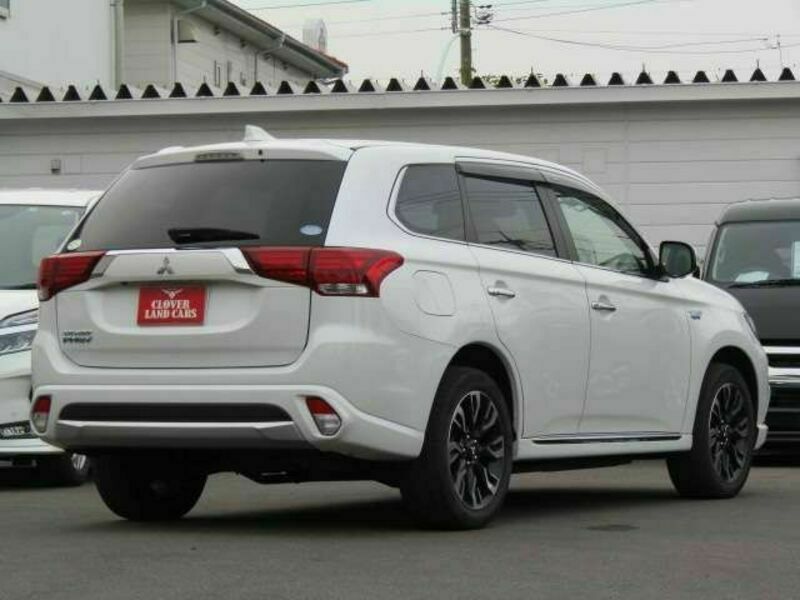 OUTLANDER PHEV