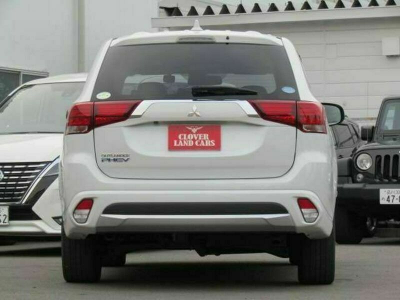 OUTLANDER PHEV