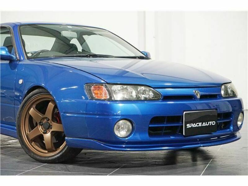 COROLLA LEVIN