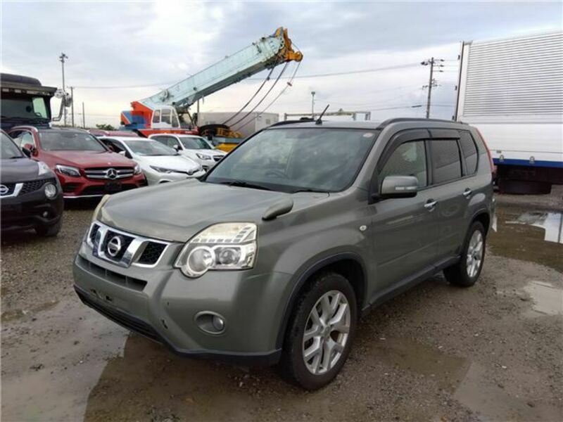 X-TRAIL