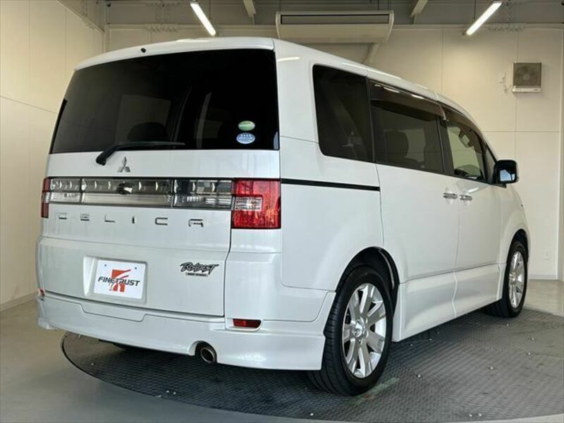 DELICA D5