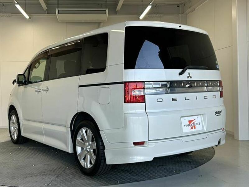 DELICA D5