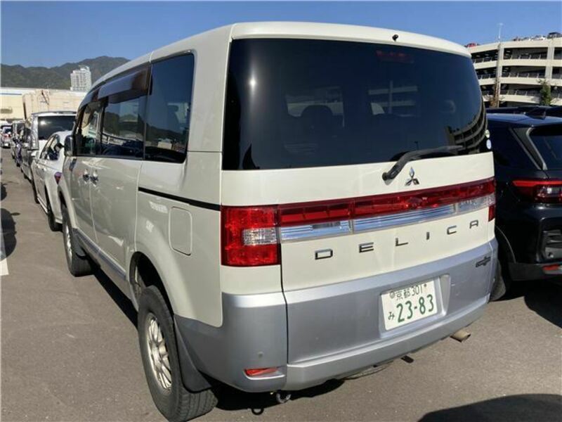 DELICA D5