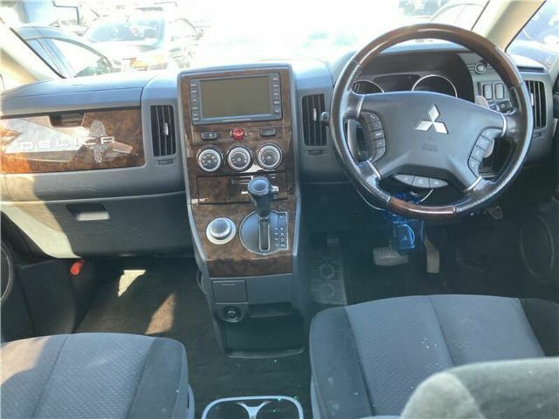 DELICA D5