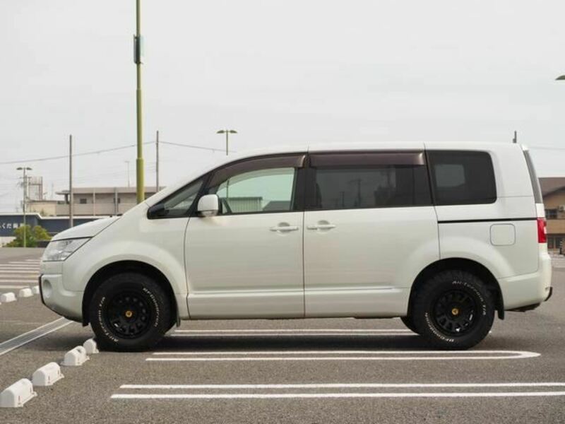 DELICA D5