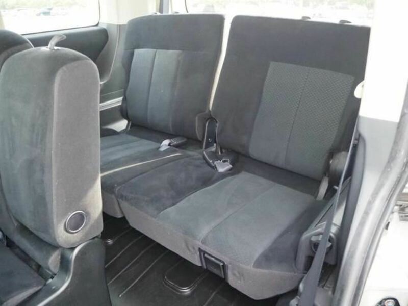 DELICA D5