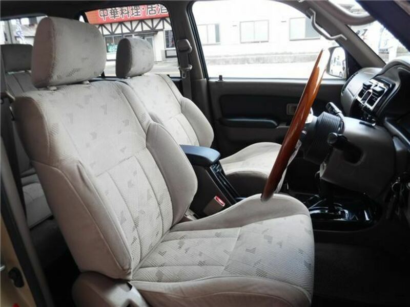 HILUX SURF