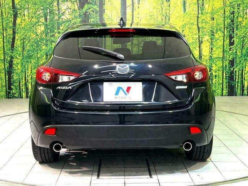 Axela Sport