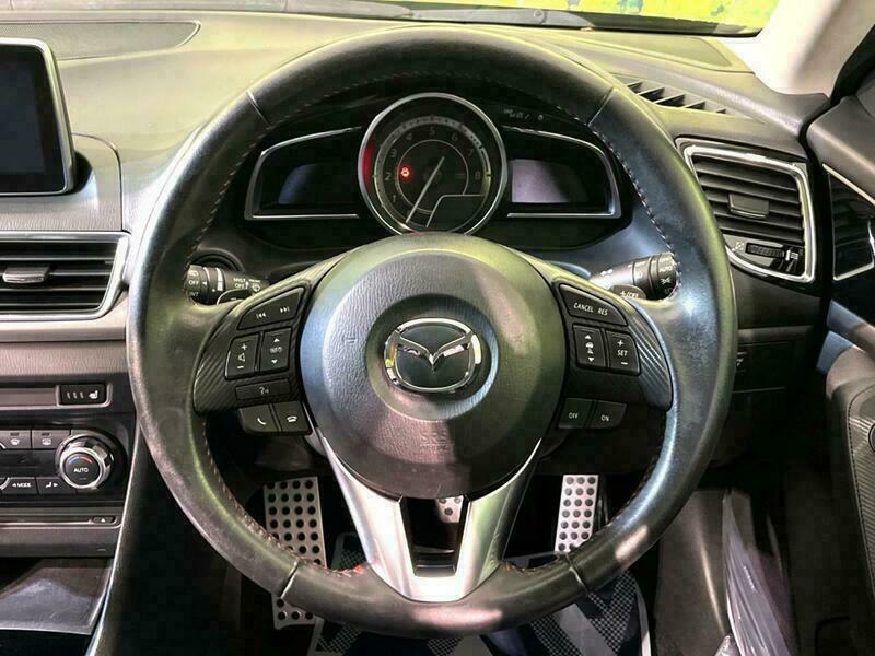 Axela Sport