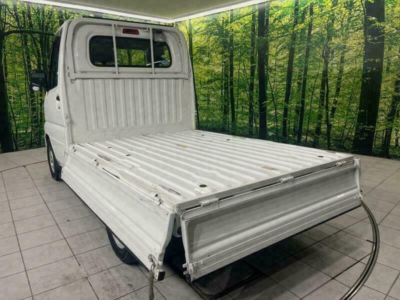 CLIPPER TRUCK
