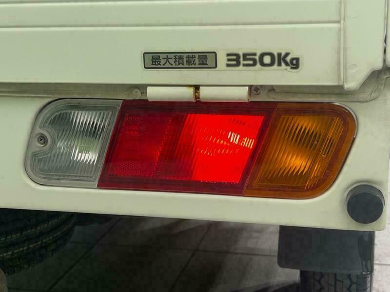 CLIPPER TRUCK