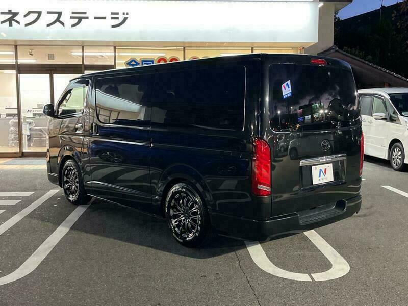 HIACE VAN