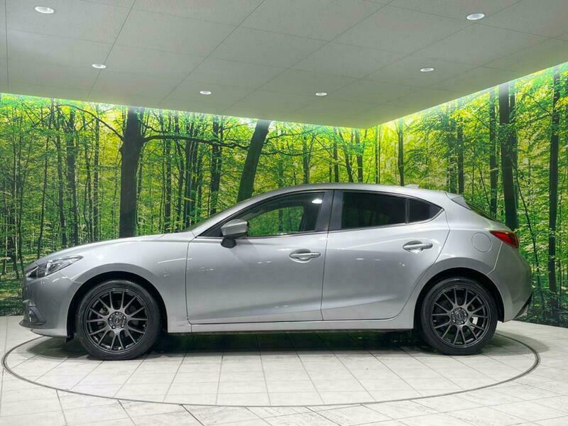Axela Sport