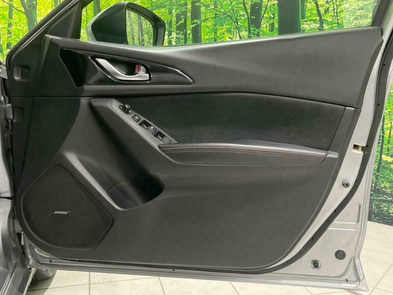 Axela Sport