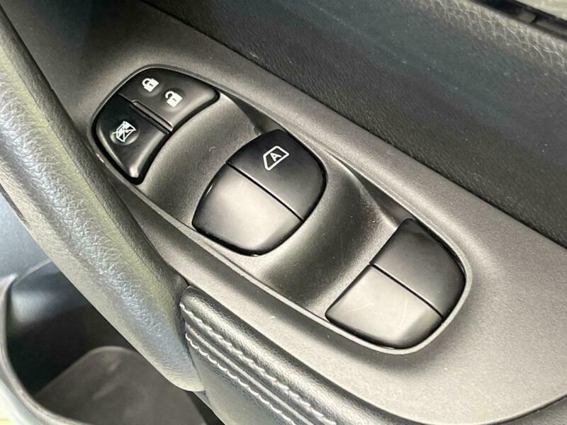X-TRAIL-33
