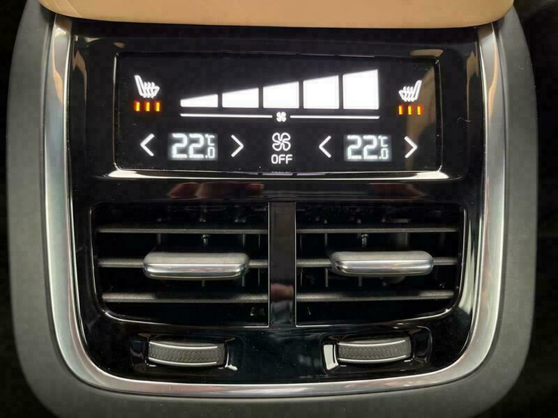 XC90