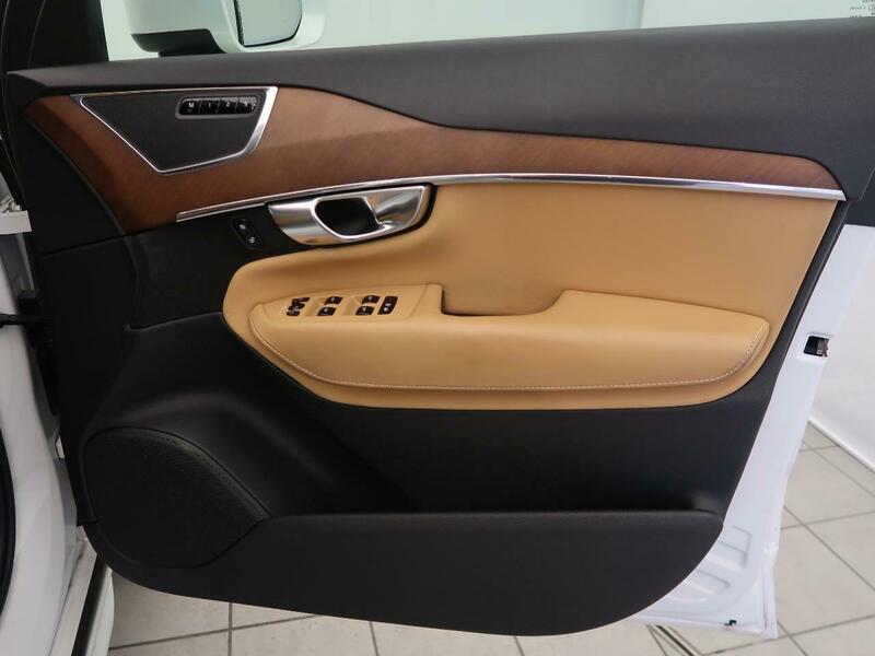 XC90