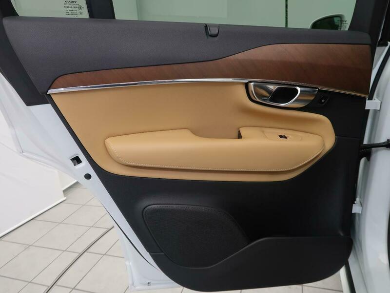 XC90
