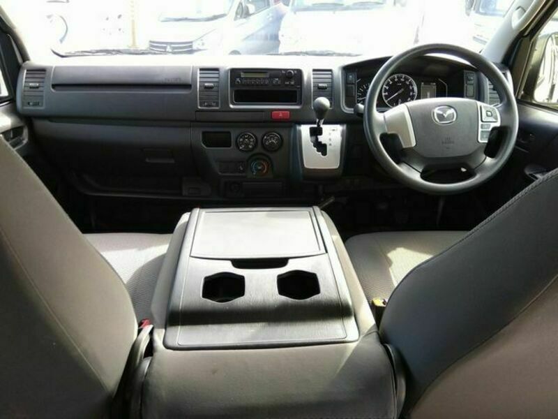 BONGO BRAWNY VAN