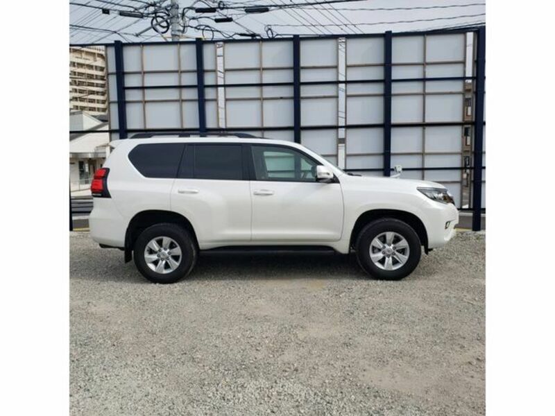 LAND CRUISER PRADO-4