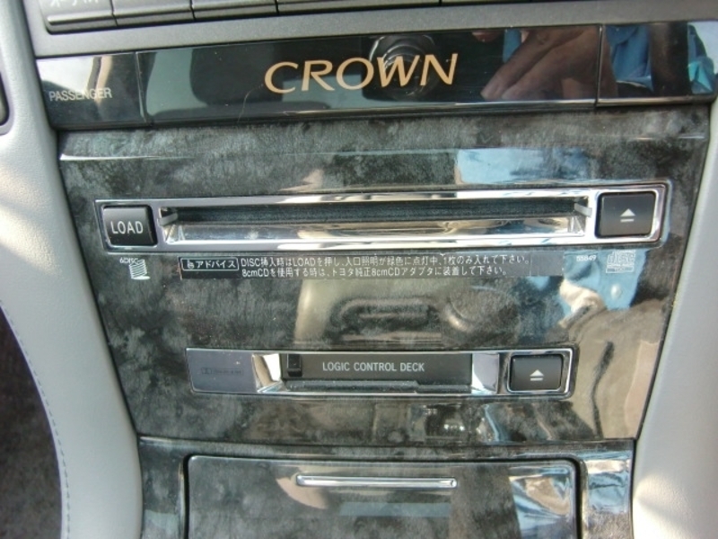 CROWN