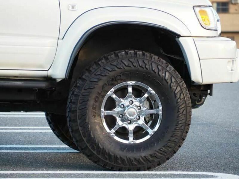 HILUX SURF