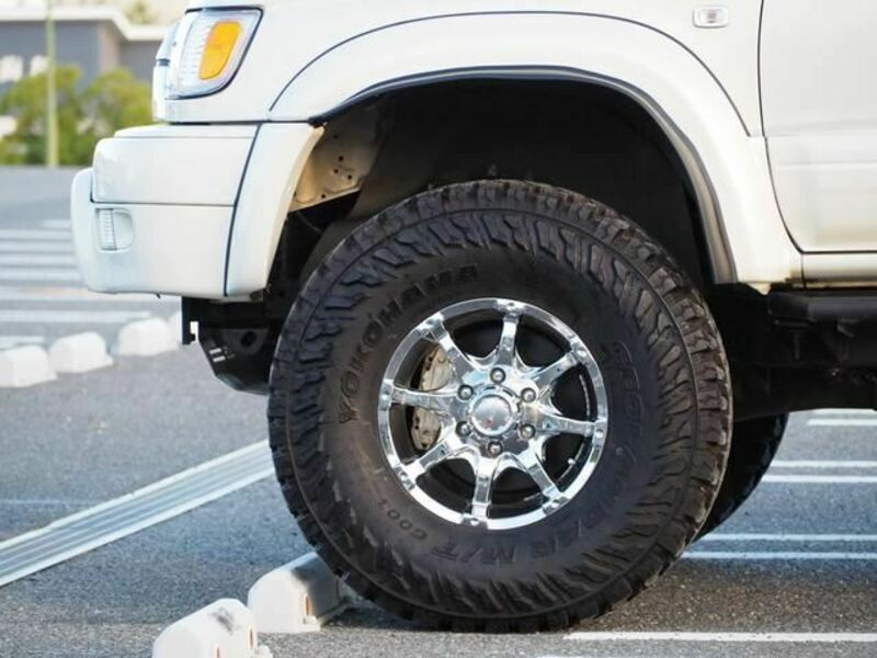 HILUX SURF