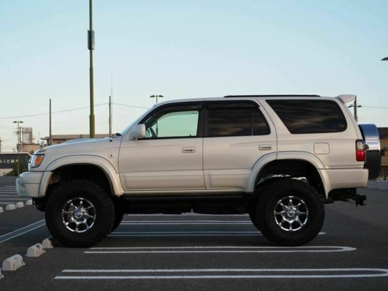 HILUX SURF