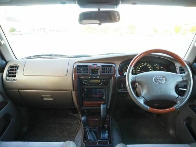 HILUX SURF