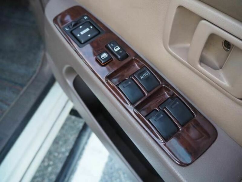 HILUX SURF