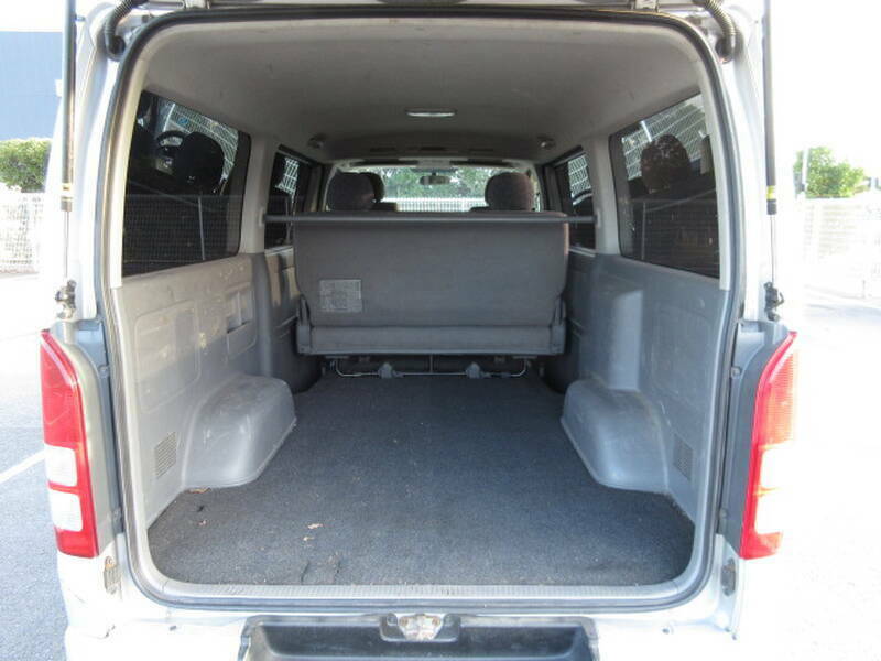 HIACE VAN