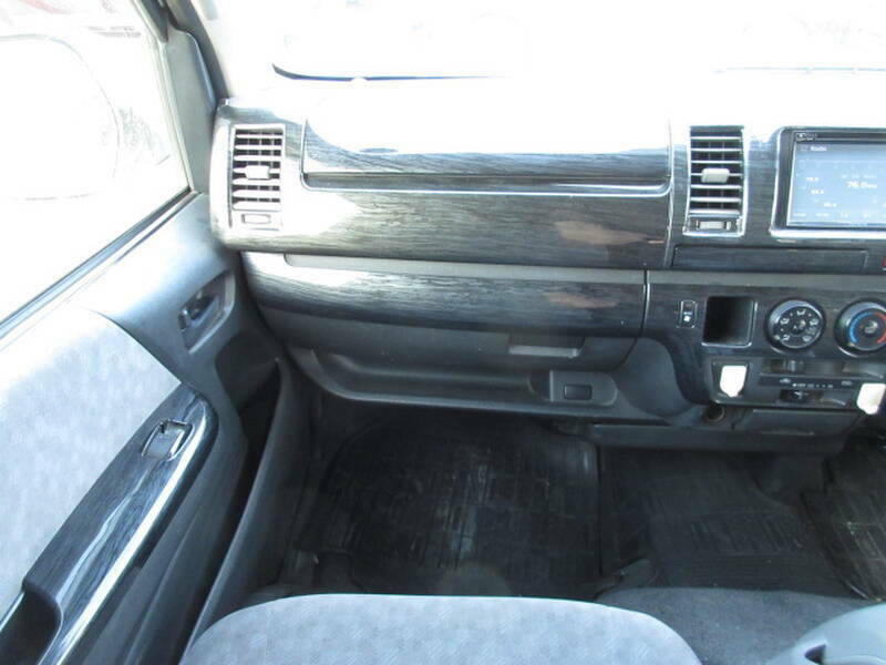 HIACE VAN