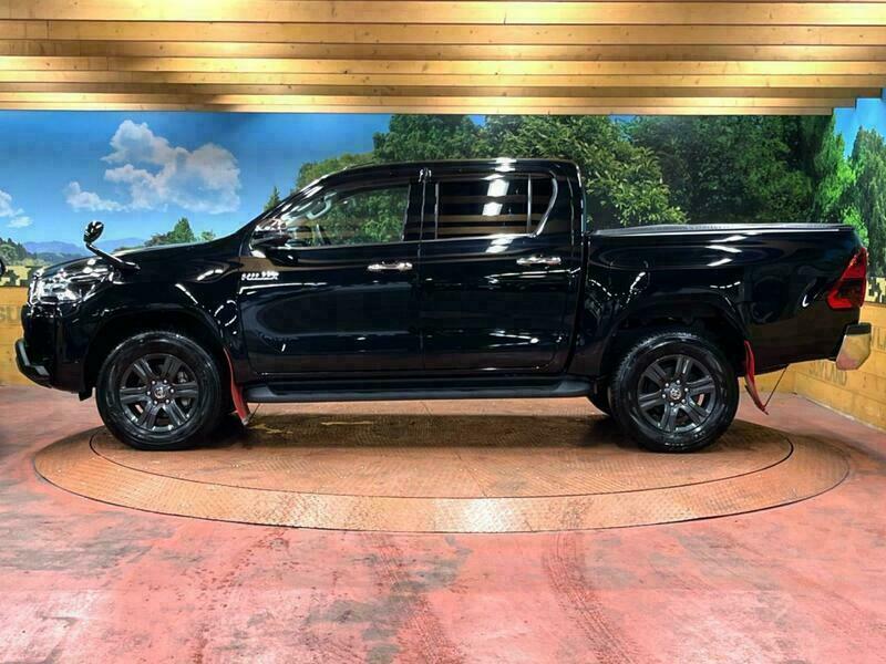 HILUX