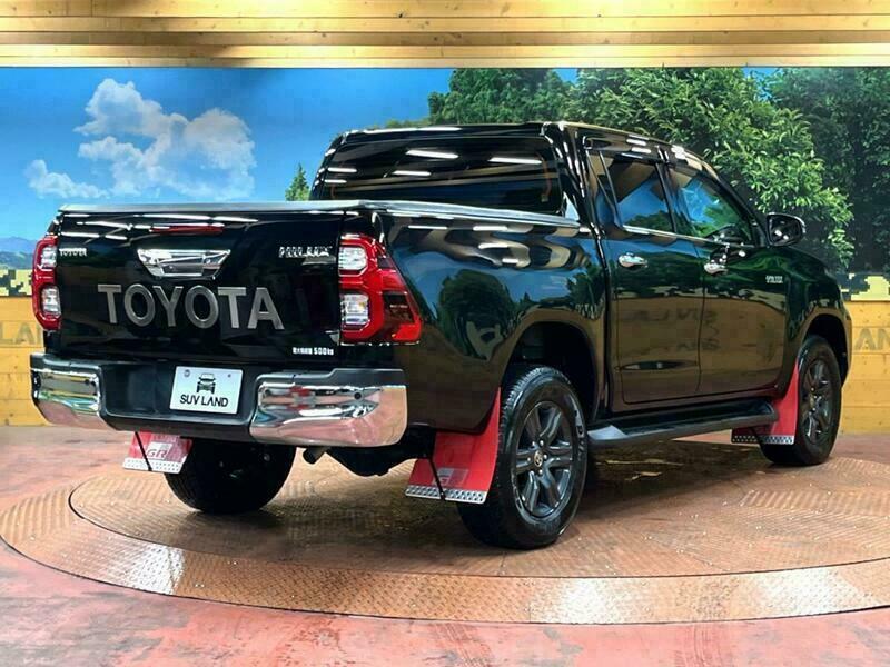 HILUX
