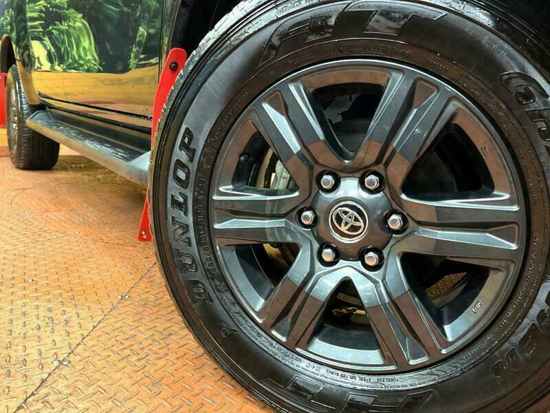 HILUX