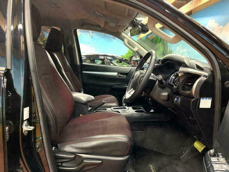 HILUX
