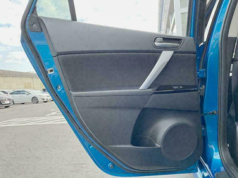 Axela Sport